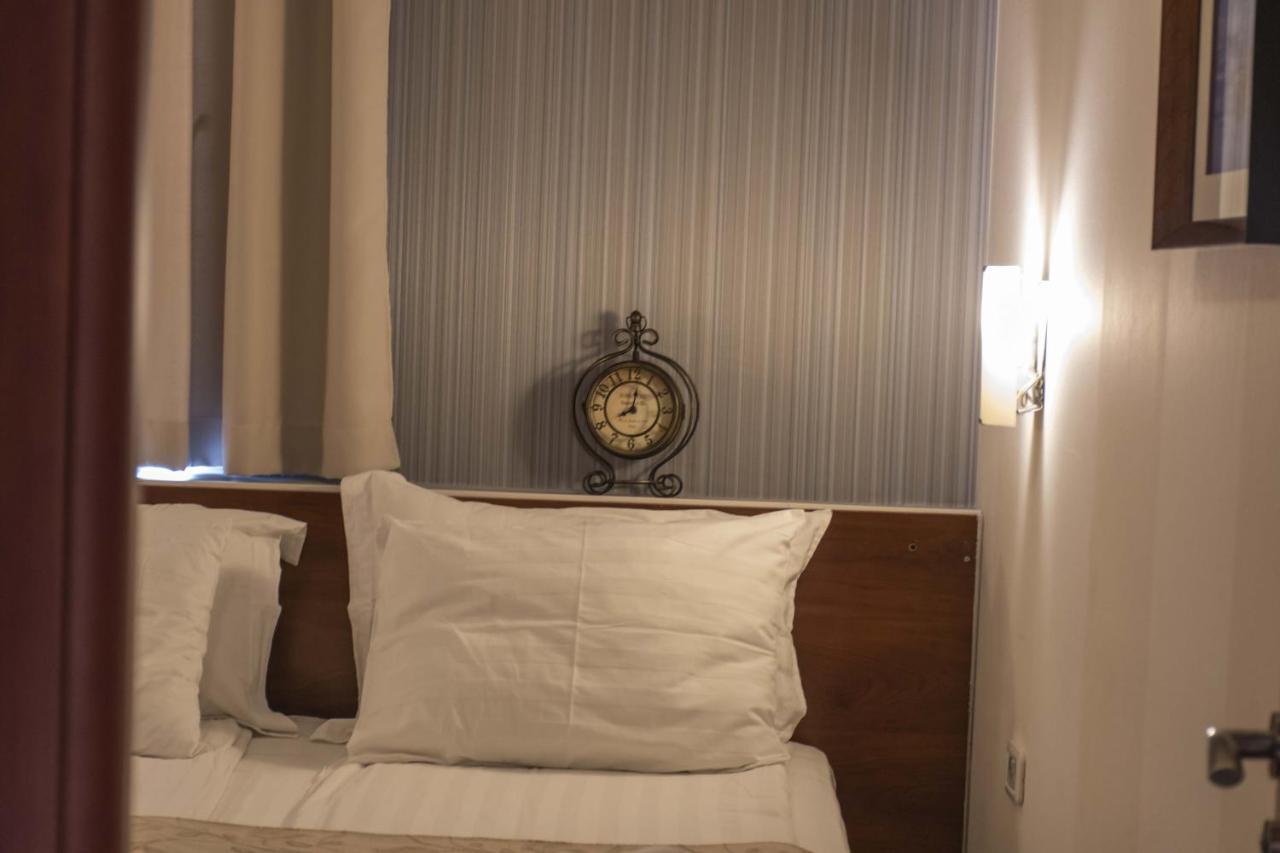 Mali Hotel Porat Budva Ngoại thất bức ảnh