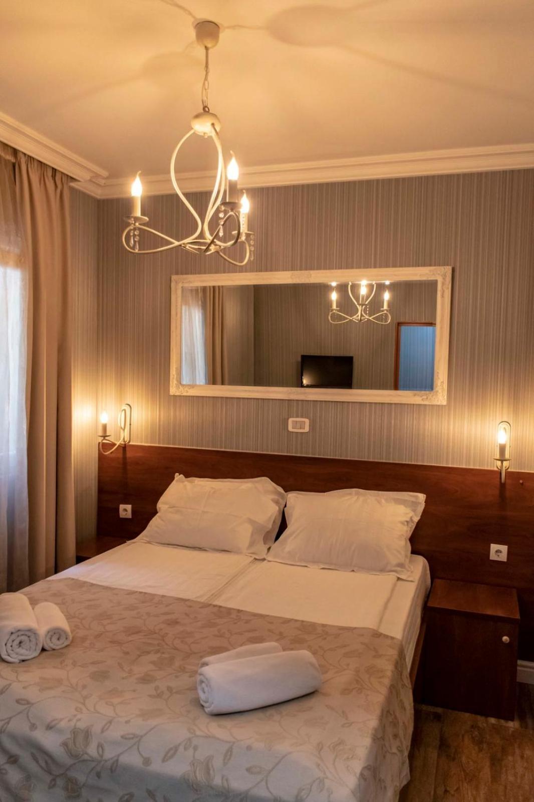 Mali Hotel Porat Budva Phòng bức ảnh