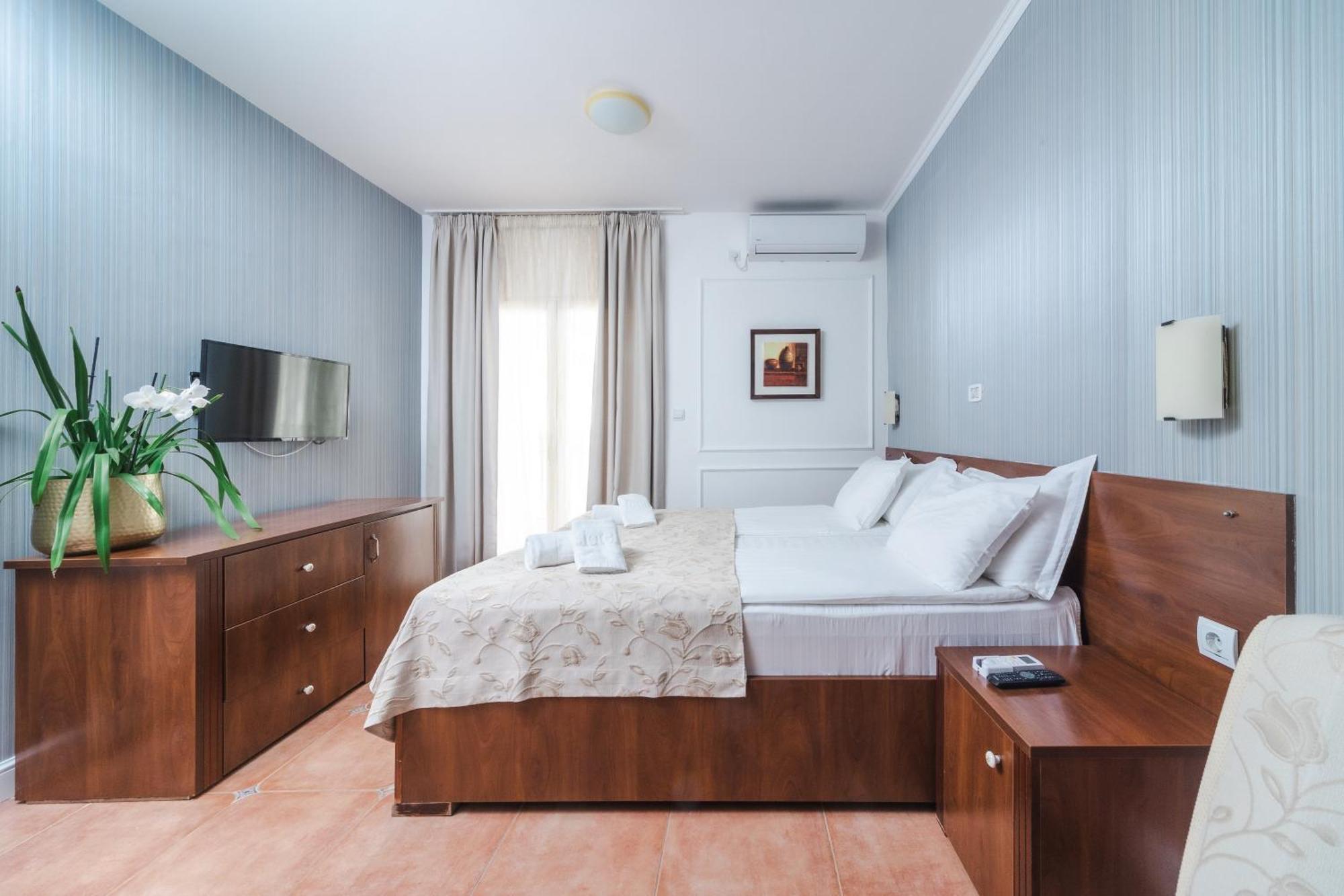 Mali Hotel Porat Budva Phòng bức ảnh